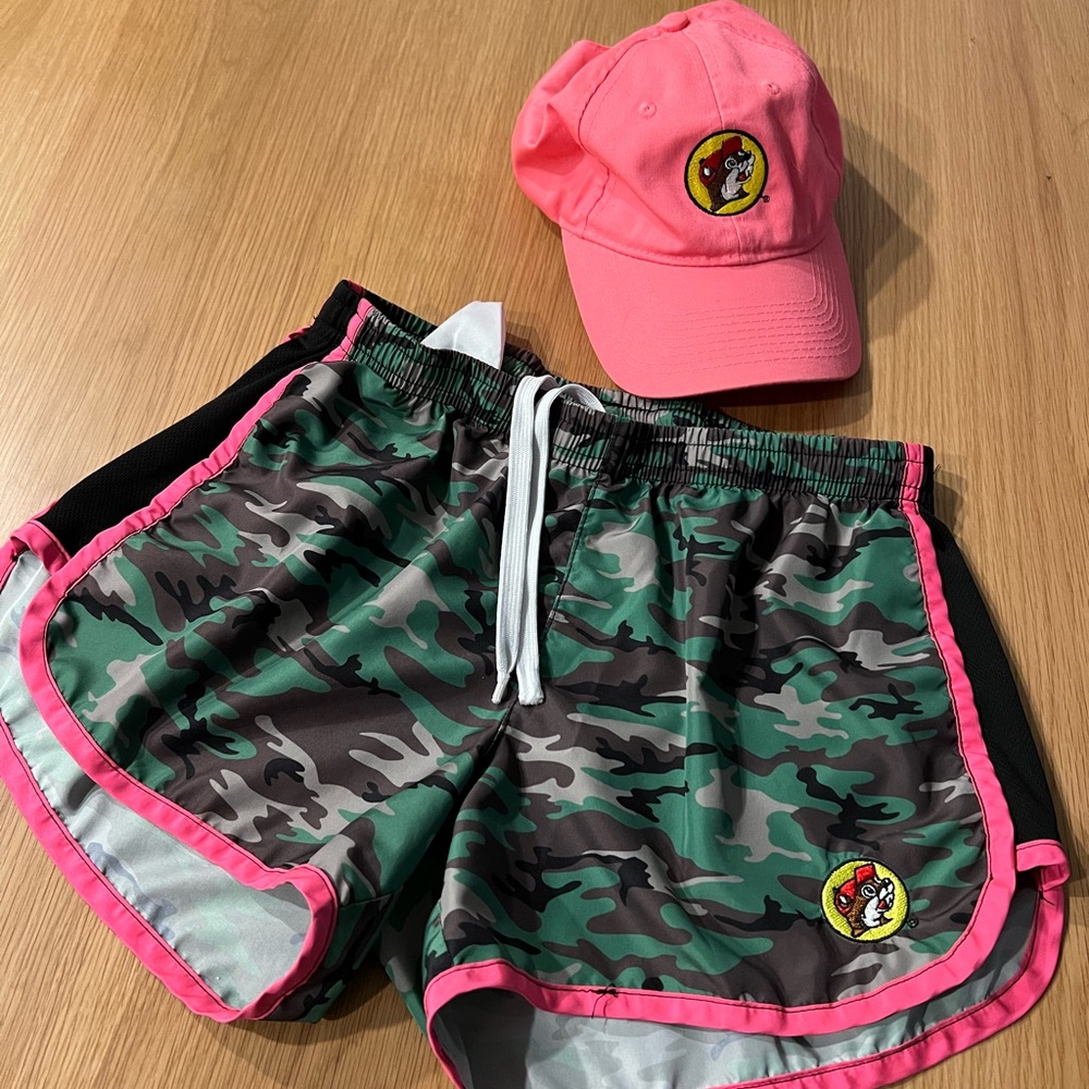 Bucee’s Bundle Shorts+cap